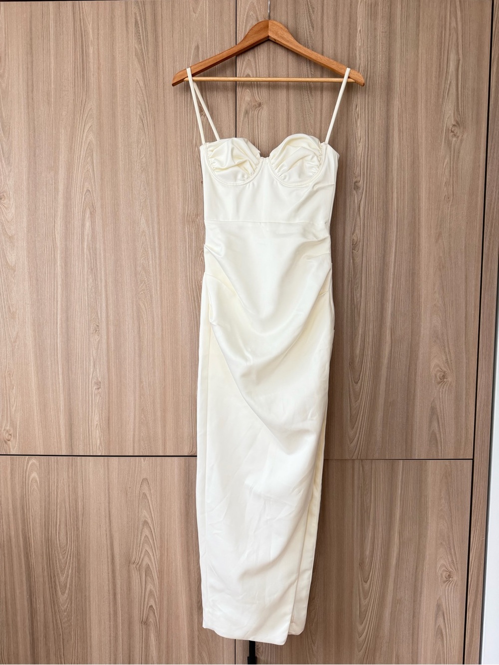 House of CB - corset Cream satin Dress，Excellent Condition, Graduation/wedding